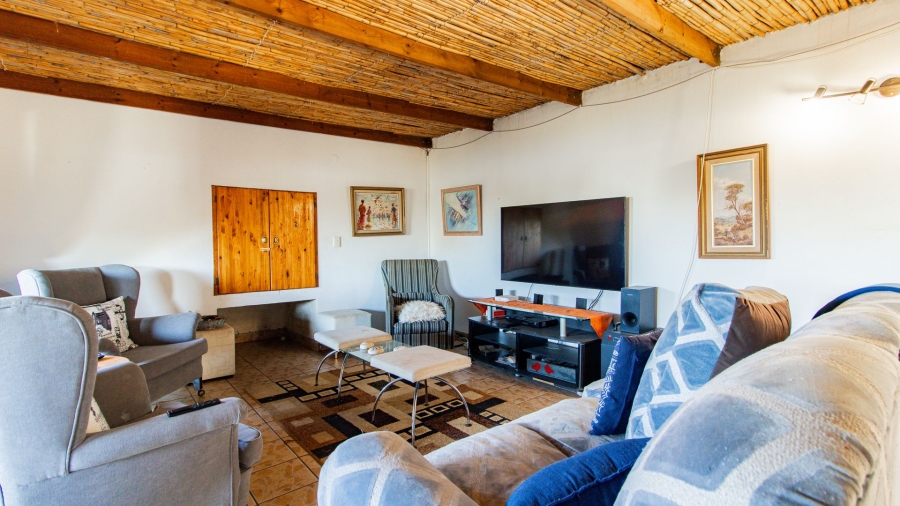 4 Bedroom Property for Sale in Britannia Bay Western Cape